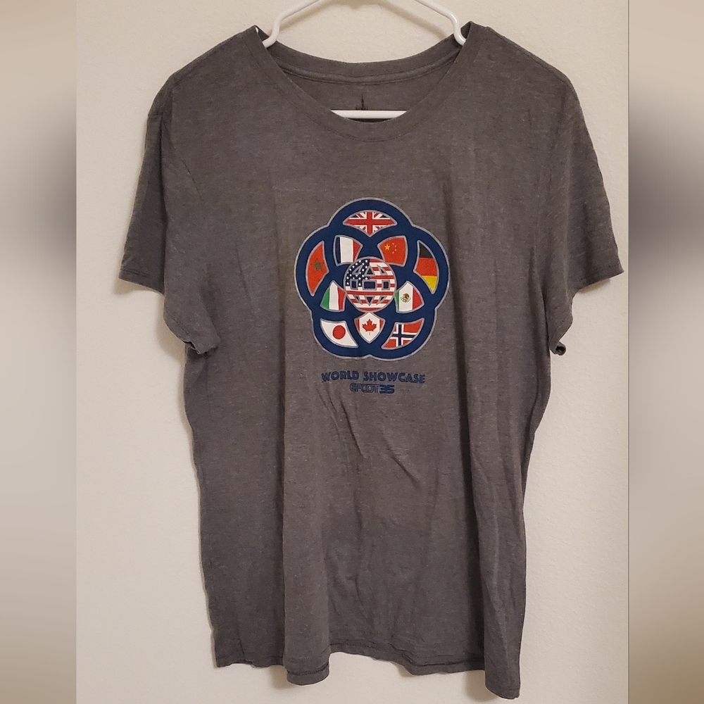 Disney Parks Women's Epcot 35 Gray World Showcase Short Sleeve Tee Size XL